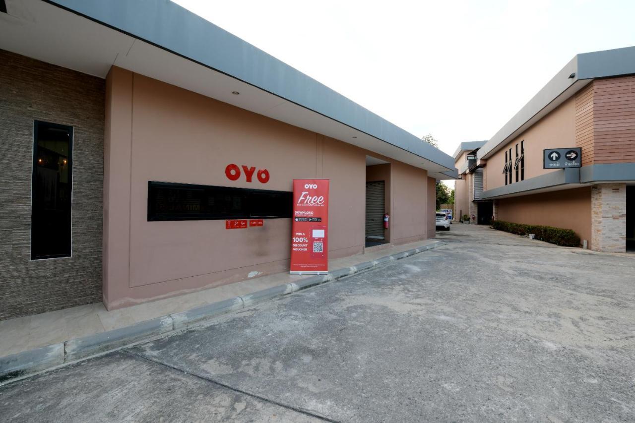 Sriracha Hotel And Spa Ban Huai Yai Phrom Exterior foto